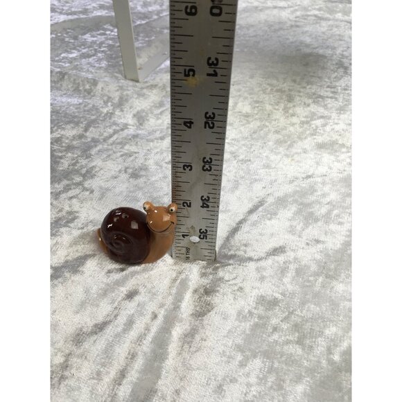 Ceramic Snail Salt & Pepper Shakers Set Of 2 Decorative Kitchen Accents - Picture 4 of 8